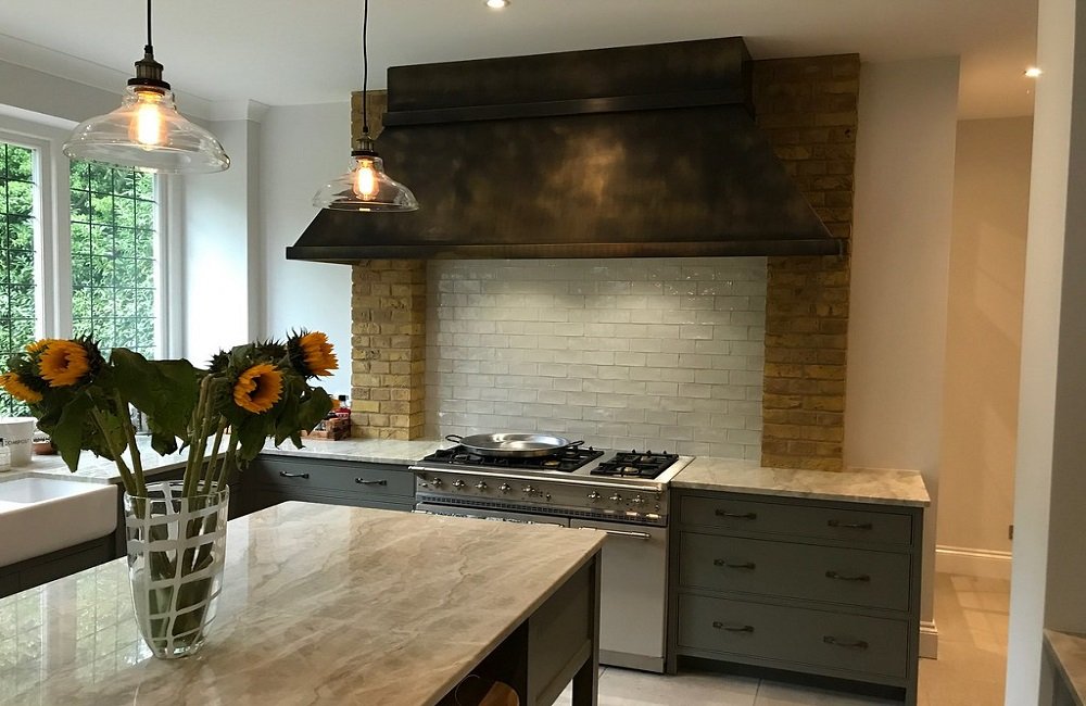 How To Choose The Perfect Kitchen Hood