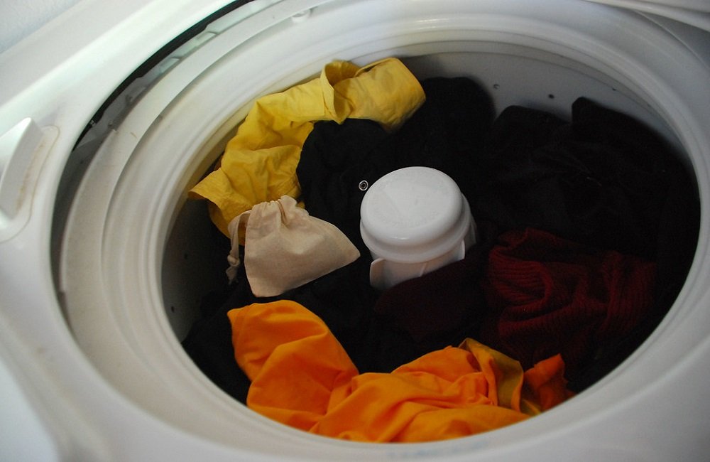 How To Remove Stubborn Stains From Clothes